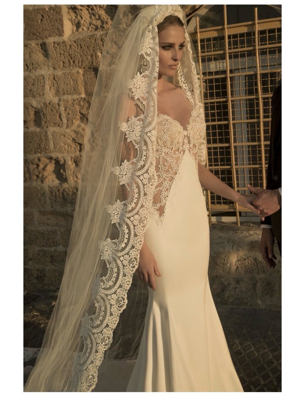 STUNNING GALIA LAHAV 💖✨Elegant Ivory Lace-Edged Bridal Veil